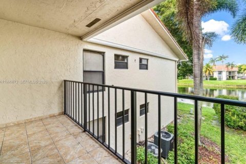 Condominio en alquiler en West Palm Beach, Florida, 2 dormitorios, 83.61 m2 № 2058041 - foto 17