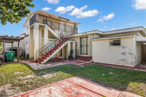 Propiedad comercial en venta en Miami, Florida, 234.58 m2 № 1970283 - foto 22