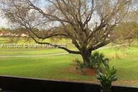 Townhouse in Miami, Florida 2 bedrooms, 141.21 sq.m. № 1880024 - photo 4
