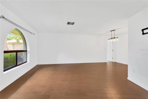 Casa en venta en Safety Harbor, Florida, 3 dormitorios, 167.32 m2 № 1802967 - foto 6