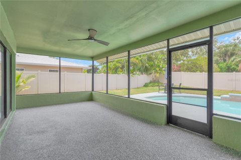 House in Safety Harbor, Florida 3 bedrooms, 167.32 sq.m. № 1802967 - photo 21