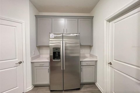 Casa en alquiler en Kissimmee, Florida, 3 dormitorios, 167.41 m2 № 1793020 - foto 9