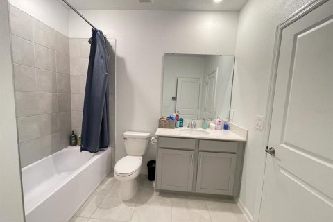 Casa en alquiler en Kissimmee, Florida, 3 dormitorios, 167.41 m2 № 1793020 - foto 26