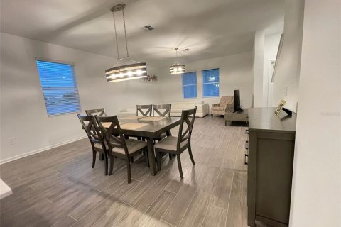 Casa en alquiler en Kissimmee, Florida, 3 dormitorios, 167.41 m2 № 1793020 - foto 18