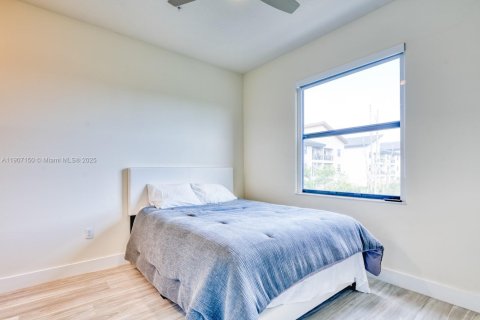 Снять в аренду квартиру в Дорал, Флорида 2 спальни, 99.59м2, № 1963819 - фото 2