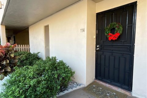 Condo in Miami, Florida, 3 bedrooms  № 1994818 - photo 3