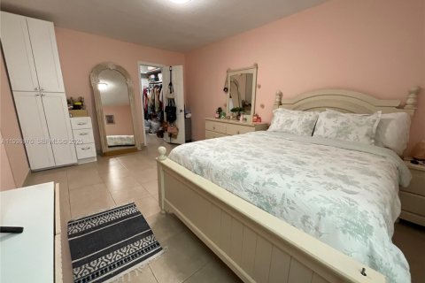 Condo in Miami, Florida, 3 bedrooms  № 1994818 - photo 22