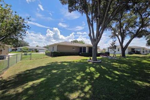 House in Ocala, Florida 2 bedrooms, 75.81 sq.m. № 1914369 - photo 2