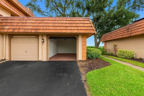 Condo in Largo, Florida, 2 bedrooms  № 1900231 - photo 22