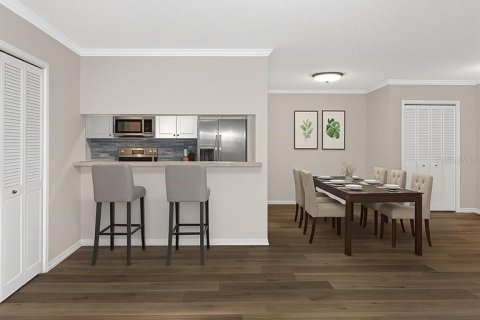 Condo in Largo, Florida, 2 bedrooms  № 1900231 - photo 10