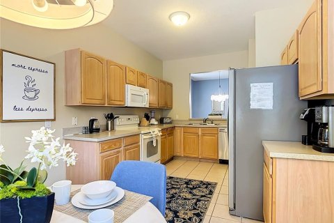 Villa ou maison à vendre à Kissimmee, Floride: 5 chambres, 231.7 m2 № 2334300 - photo 5