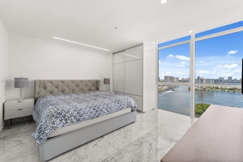 Copropriété à vendre à Sunny Isles Beach, Floride: 4 chambres, 291.71 m2 № 1819898 - photo 18