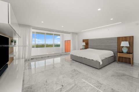 Copropriété à vendre à Sunny Isles Beach, Floride: 4 chambres, 291.71 m2 № 1819898 - photo 13