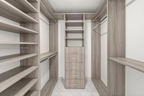 Copropriété à vendre à Sunny Isles Beach, Floride: 4 chambres, 291.71 m2 № 1819898 - photo 17