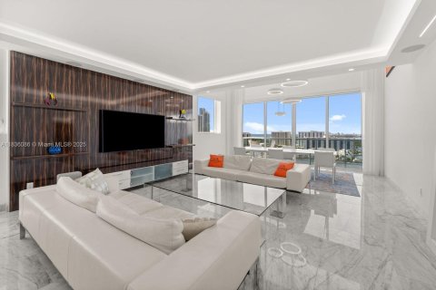 Copropriété à vendre à Sunny Isles Beach, Floride: 4 chambres, 291.71 m2 № 1819898 - photo 8