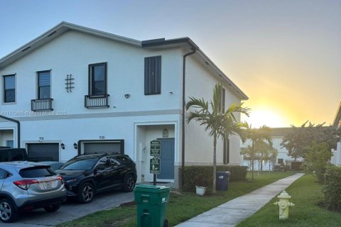 Таунхаус в Флорида-Сити, Флорида 3 спальни, 138.24м2 № 2037242