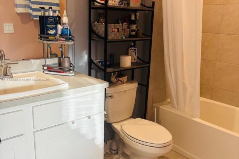 Adosado en venta en Florida City, Florida, 3 dormitorios, 138.24 m2 № 2037242 - foto 13