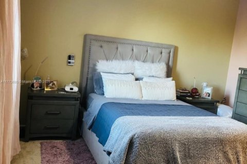 Adosado en venta en Florida City, Florida, 3 dormitorios, 138.24 m2 № 2037242 - foto 17