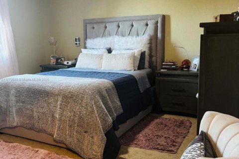 Adosado en venta en Florida City, Florida, 3 dormitorios, 138.24 m2 № 2037242 - foto 21