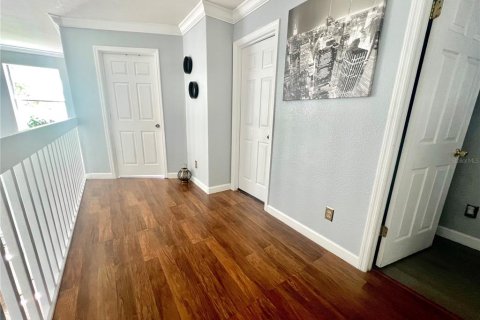 House in Orlando, Florida 4 bedrooms, 194.26 sq.m. № 1800427 - photo 19