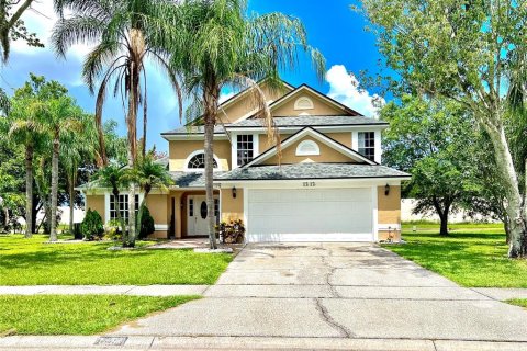 House in Orlando, Florida 4 bedrooms, 194.26 sq.m. № 1800427 - photo 1