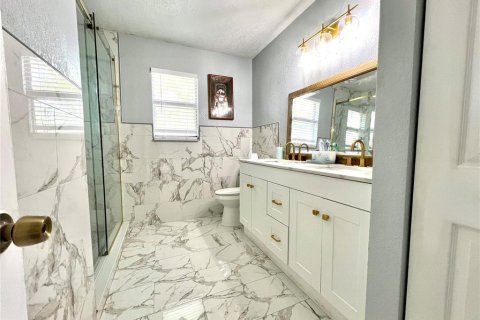 House in Orlando, Florida 4 bedrooms, 194.26 sq.m. № 1800427 - photo 17