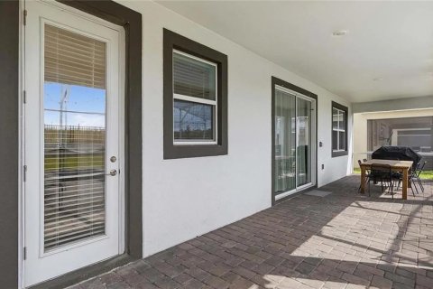 Casa en venta en Davenport, Florida, 9 dormitorios, 373.28 m2 № 2231864 - foto 27