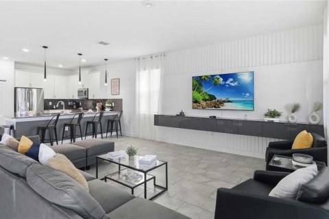 Casa en venta en Davenport, Florida, 9 dormitorios, 373.28 m2 № 2231864 - foto 7