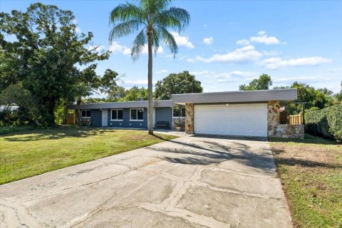 Duplex in Largo, Florida 4 bedrooms, 206.52 sq.m. № 2423928 - photo 2