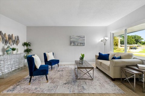 Duplex in Largo, Florida 4 bedrooms, 206.52 sq.m. № 2423928 - photo 6