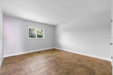 Duplex in Largo, Florida 4 bedrooms, 206.52 sq.m. № 2423928 - photo 15