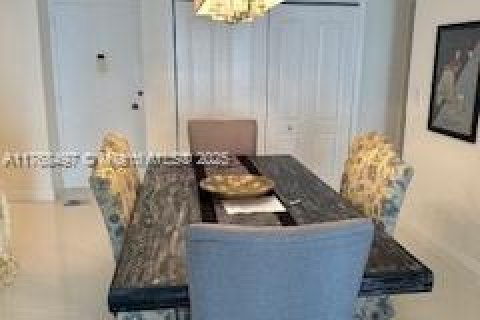 Copropriété à louer à Hallandale Beach, Floride: 1 chambre, 80.82 m2 № 2037187 - photo 5