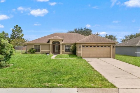 House in Mascotte, Florida 4 bedrooms, 175.12 sq.m. № 2354856