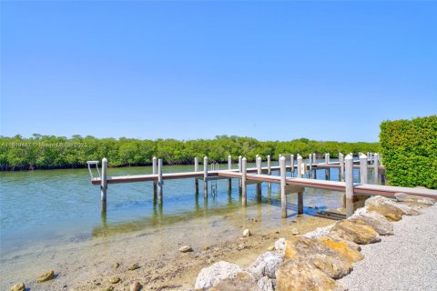 Commercial property in Marathon, Florida № 1779694 - photo 7