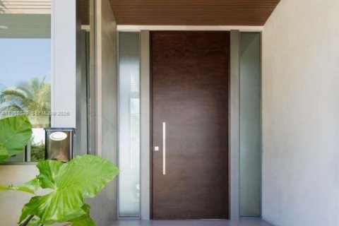 Casa en alquiler en Miami, Florida, 6 dormitorios, 381.18 m2 № 2010669 - foto 5