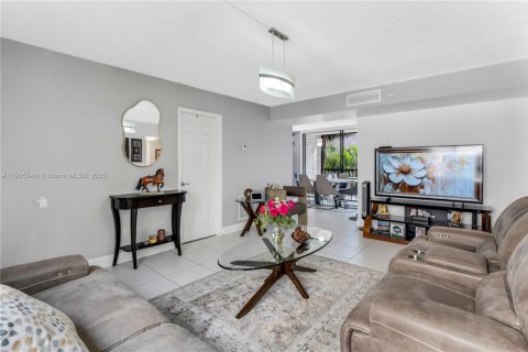 Condominio en venta en Miami, Florida, 3 dormitorios, 96.62 m2 № 1956369 - foto 7