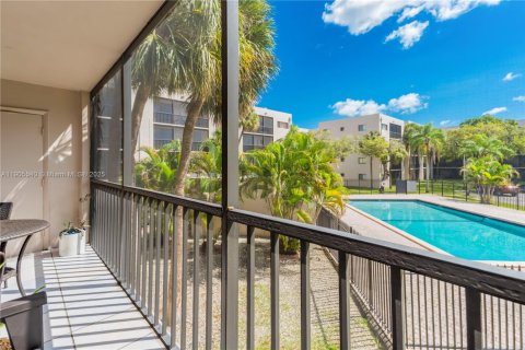 Condominio en venta en Miami, Florida, 3 dormitorios, 96.62 m2 № 1956369 - foto 19