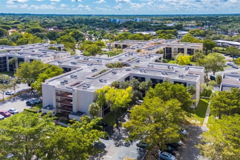 Condominio en venta en Miami, Florida, 3 dormitorios, 96.62 m2 № 1956369 - foto 26