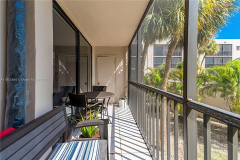 Condominio en venta en Miami, Florida, 3 dormitorios, 96.62 m2 № 1956369 - foto 18