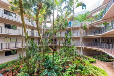 Condominio en venta en Miami, Florida, 3 dormitorios, 96.62 m2 № 1956369 - foto 23