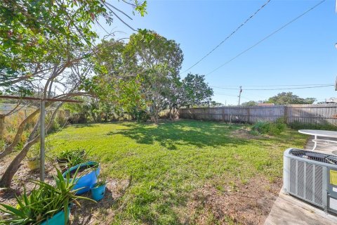 Casa en alquiler en Pinellas Park, Florida, 3 dormitorios, 81.94 m2 № 1915917 - foto 28
