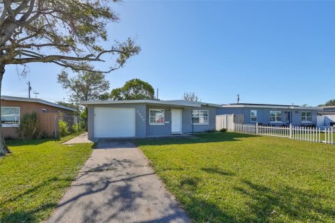 Casa en alquiler en Pinellas Park, Florida, 3 dormitorios, 81.94 m2 № 1915917 - foto 4