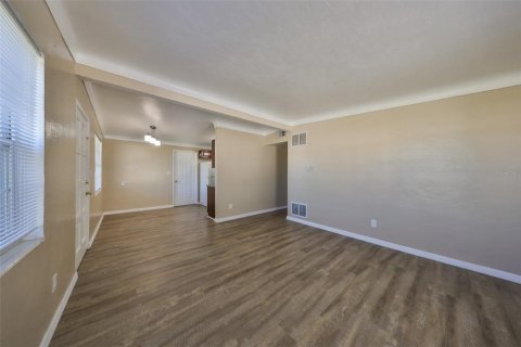 Casa en alquiler en Pinellas Park, Florida, 3 dormitorios, 81.94 m2 № 1915917 - foto 5