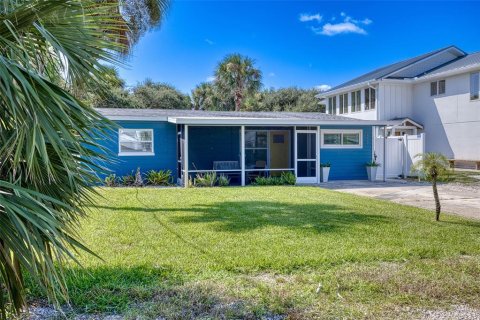 House in New Smyrna Beach, Florida 3 bedrooms, 111.48 sq.m. № 2321217