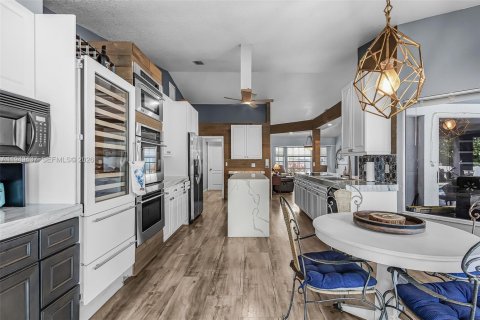 Villa ou maison à vendre à Cape Coral, Floride: 3 chambres, 208.29 m2 № 2004971 - photo 10