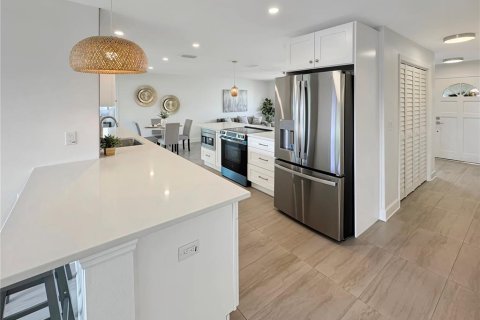 Casa en alquiler en Port Richey, Florida, 3 dormitorios, 148.74 m2 № 1878110 - foto 17