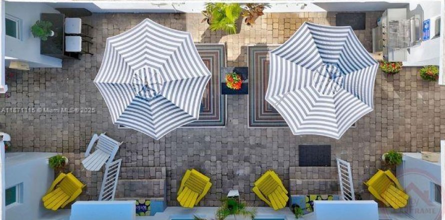 Hotel en Hollywood, Florida № 1979509