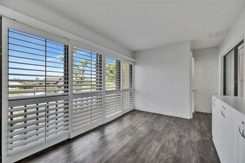 Condo in Bradenton, Florida, 2 bedrooms  № 1744844 - photo 30