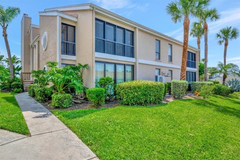 Condo in Bradenton, Florida, 2 bedrooms  № 1744844 - photo 7