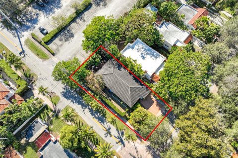 Villa ou maison à vendre à Coral Gables, Floride: 3 chambres, 124.95 m2 № 1999180 - photo 17